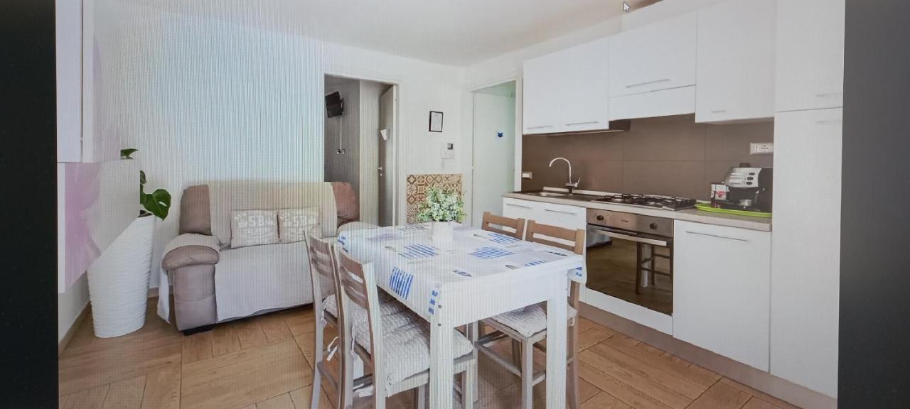 Oristano Camera Arancio Max 3Pers,Bagno,Uso Cucina Eksteriør billede